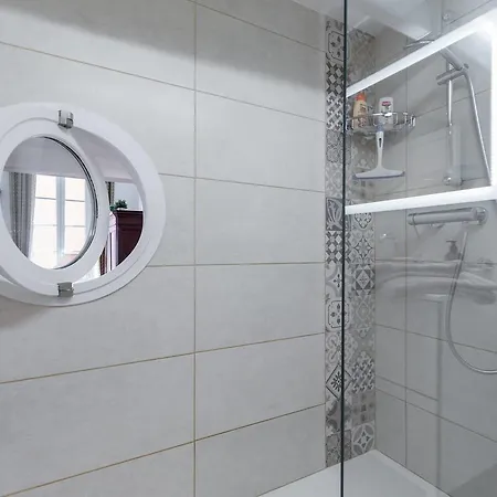 아파트 Barillerie - Loft Moderne, Face Mer, Vieux-nice. *