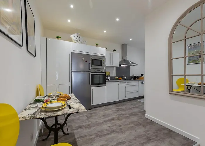 Barillerie - Loft Moderne, Face Mer, Vieux-nice. شقة