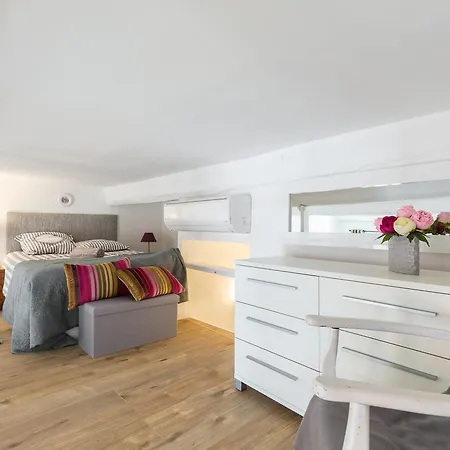 Barillerie - Loft Moderne, Face Mer, Vieux-nice. * Nicea