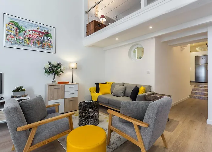 Barillerie - Loft Moderne, Face Mer, Vieux-nice. Appartamento