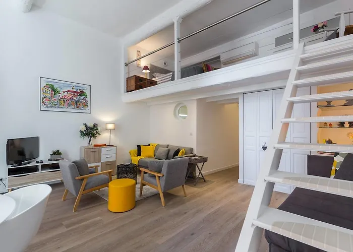 Appartamento Barillerie - Loft Moderne, Face Mer, Vieux-nice. Nizza